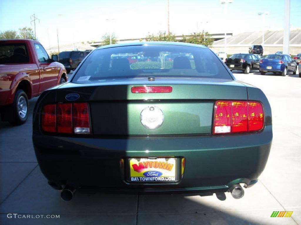 2009 Mustang Bullitt Coupe - Dark Highland Green Metallic / Dark Charcoal photo #3