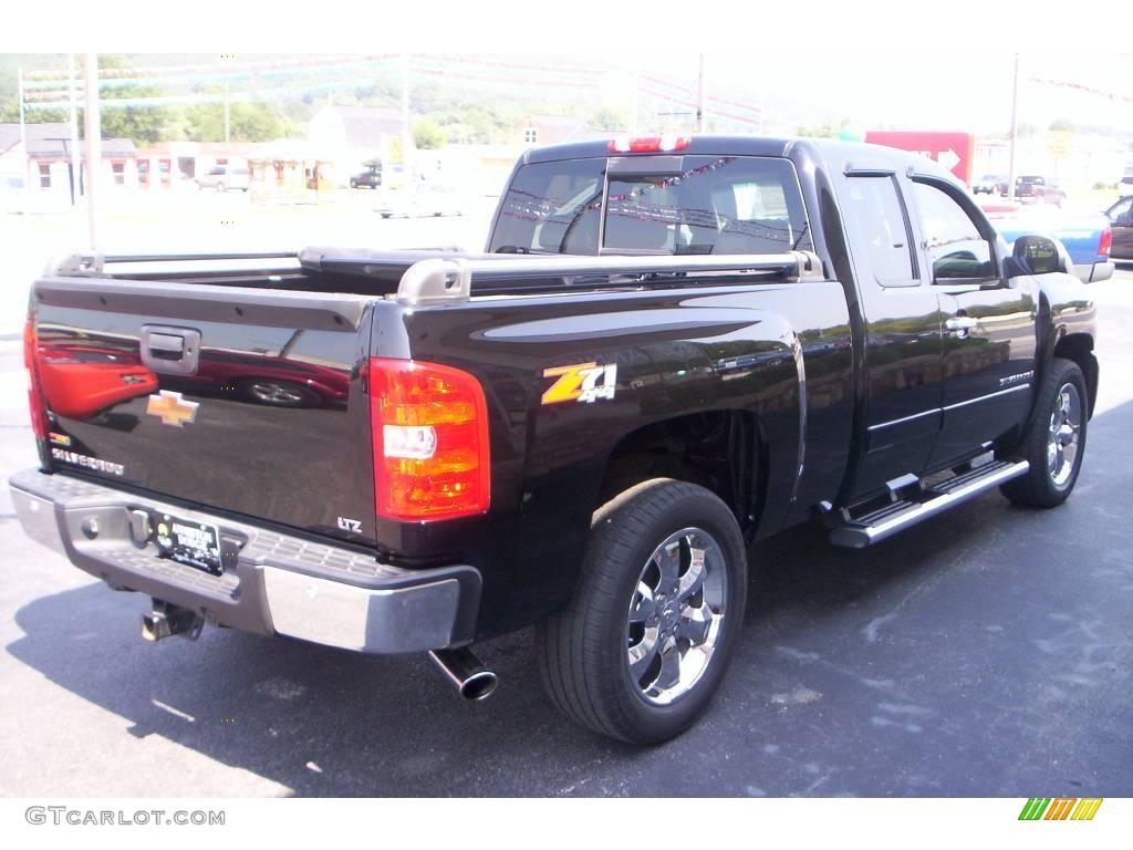 2007 Silverado 1500 LTZ Extended Cab 4x4 - Black / Light Titanium/Dark Titanium Gray photo #7