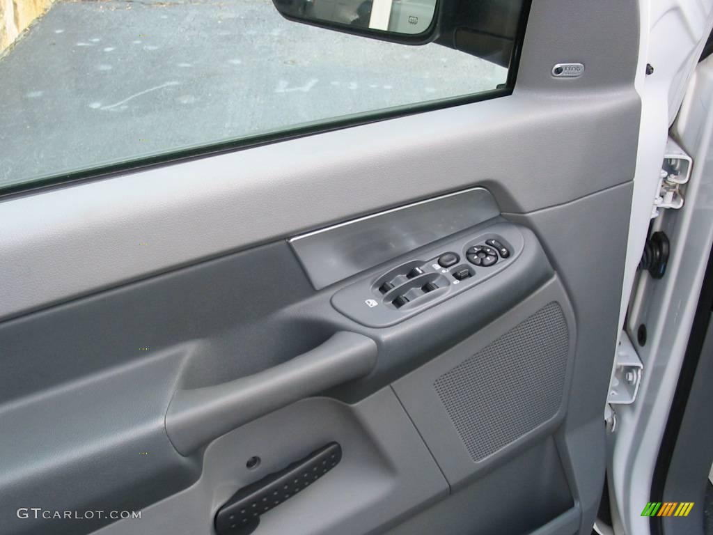 2009 Ram 3500 Big Horn Edition Quad Cab - Bright White / Medium Slate Gray photo #15