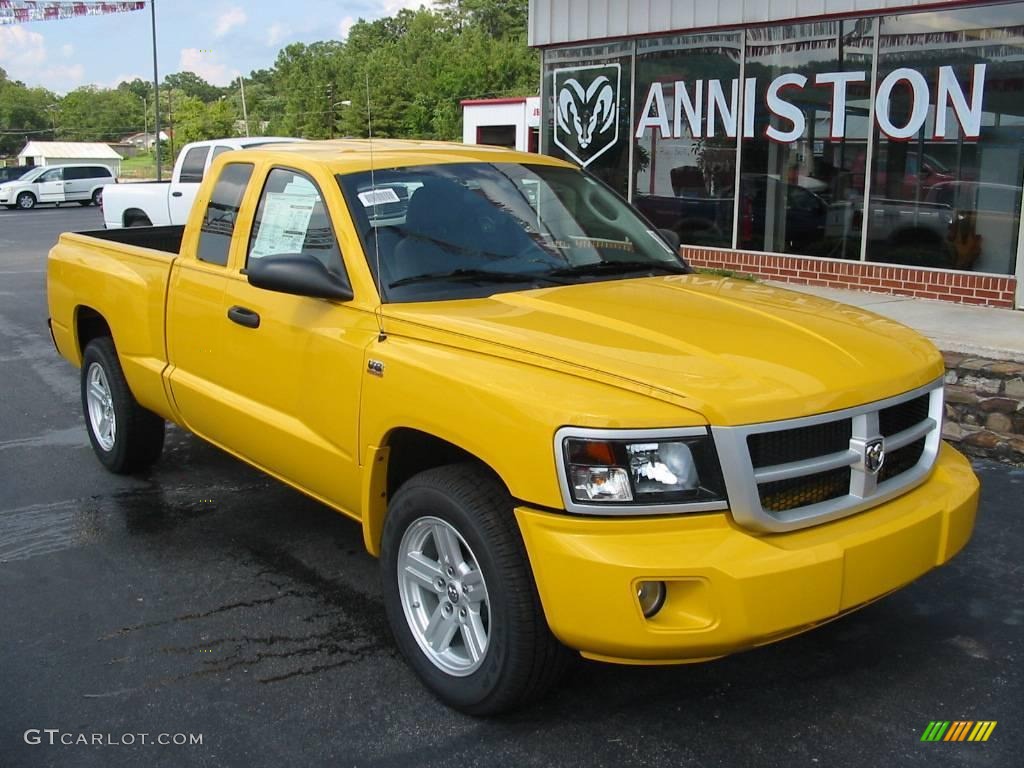 2009 Dakota Big Horn Extended Cab - Detonator Yellow / Dark Slate Gray/Medium Slate Gray photo #4
