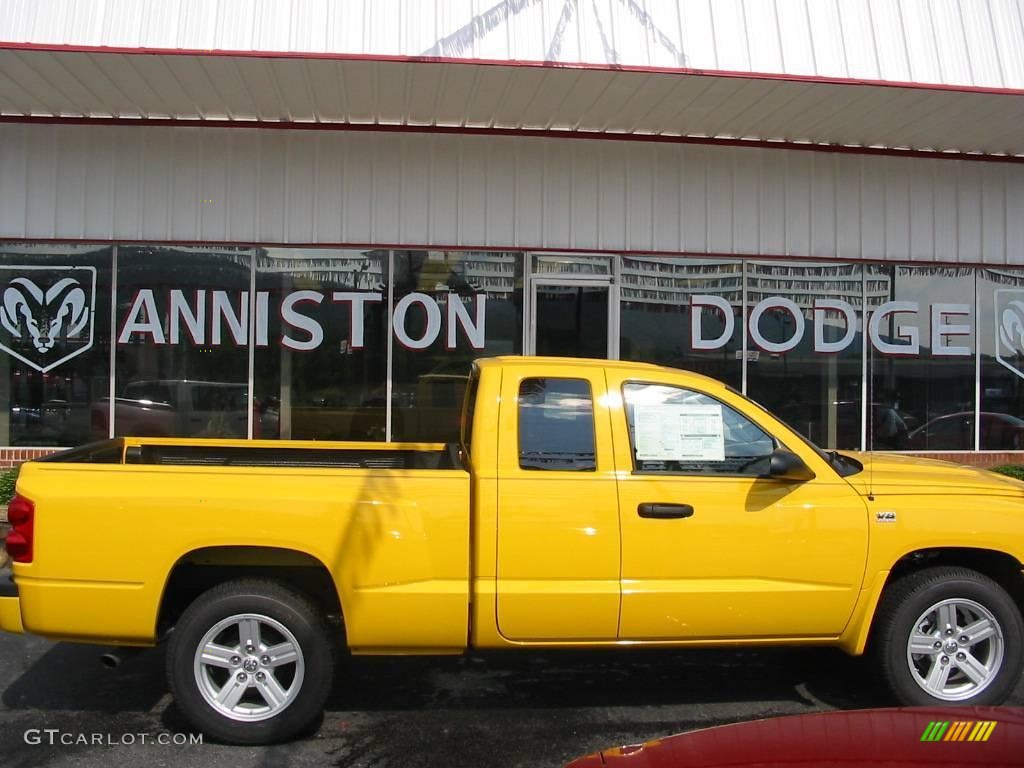 2009 Dakota Big Horn Extended Cab - Detonator Yellow / Dark Slate Gray/Medium Slate Gray photo #6