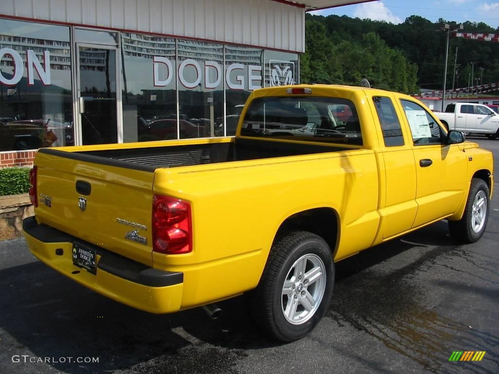 2009 Dakota Big Horn Extended Cab - Detonator Yellow / Dark Slate Gray/Medium Slate Gray photo #7