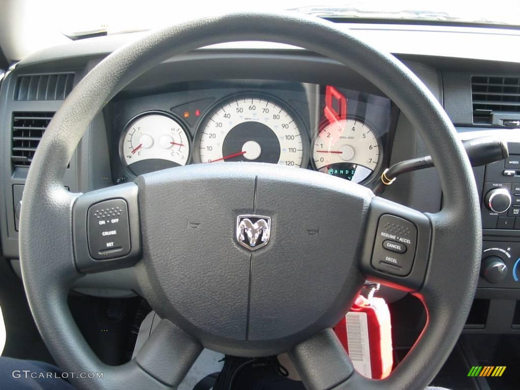 2009 Dakota Big Horn Extended Cab - Detonator Yellow / Dark Slate Gray/Medium Slate Gray photo #15