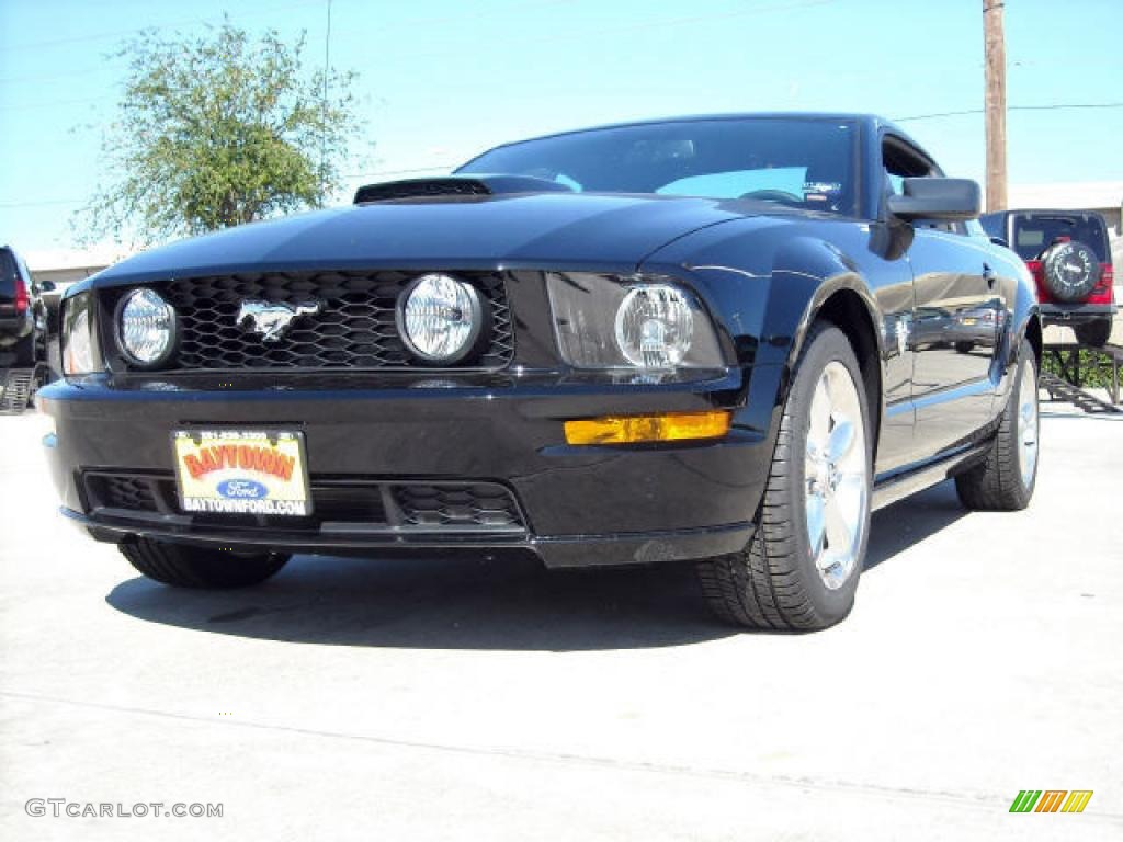 2009 Mustang GT Premium Coupe - Black / Dark Charcoal photo #1