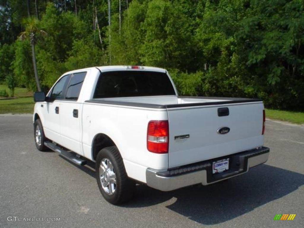 2006 F150 XLT SuperCrew - Oxford White / Medium/Dark Flint photo #7