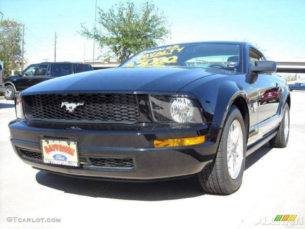 2009 Mustang V6 Premium Coupe - Black / Medium Parchment photo #5