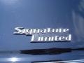 2009 Black Lincoln Town Car Signature Limited  photo #19