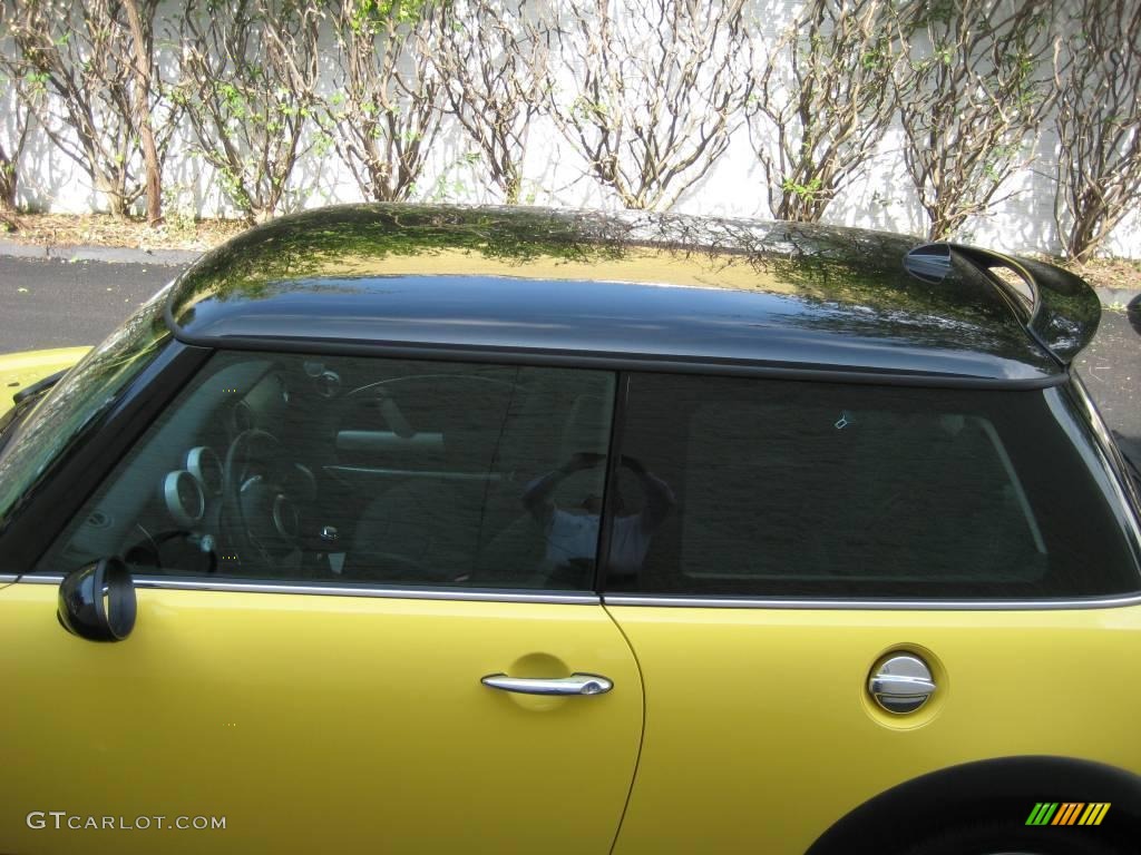 2003 Cooper S Hardtop - Liquid Yellow / Panther Black photo #28