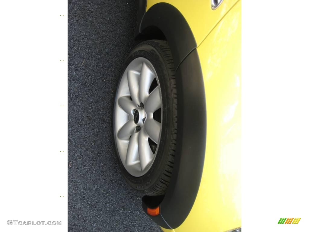 2003 Cooper S Hardtop - Liquid Yellow / Panther Black photo #32