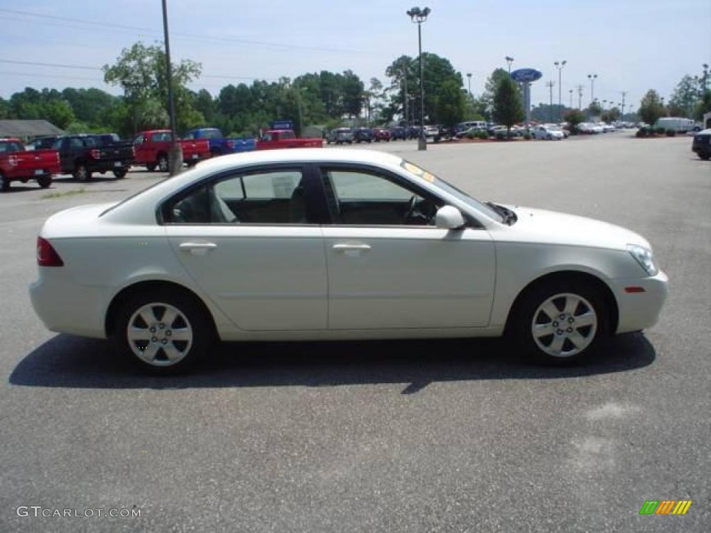 2007 Optima LX - Clear White / Gray photo #7