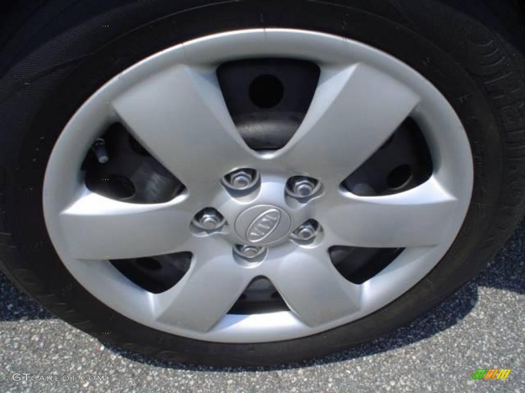 2007 Optima LX - Clear White / Gray photo #10