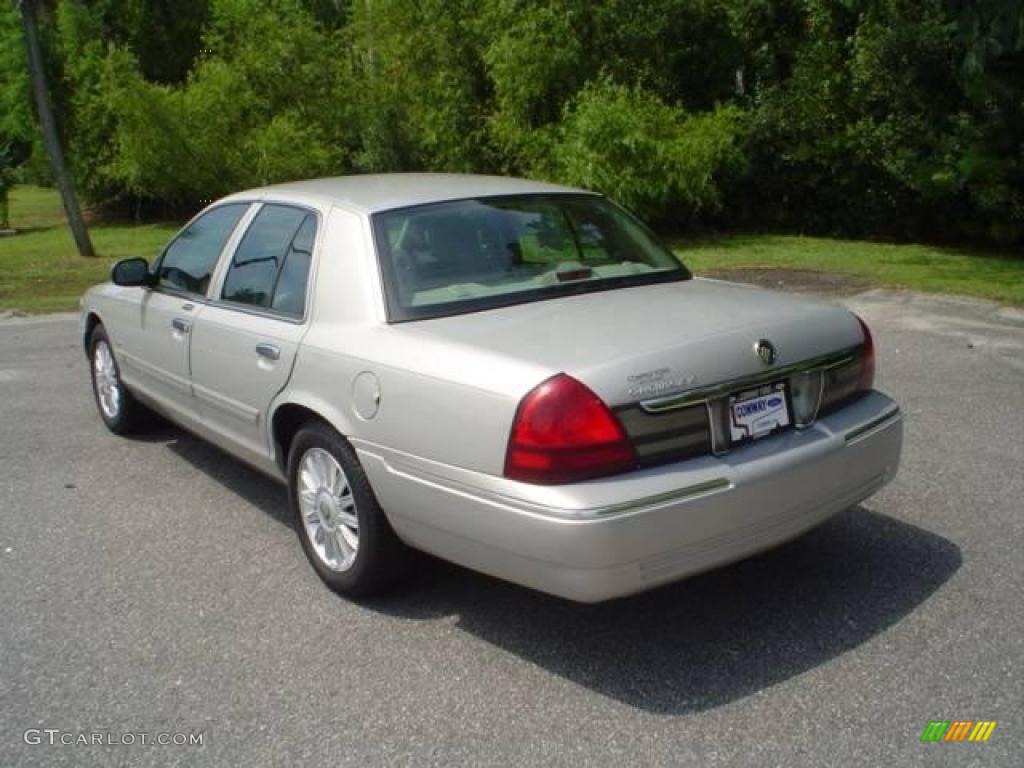 2009 Grand Marquis LS - Silver Birch Metallic / Medium Light Stone photo #7