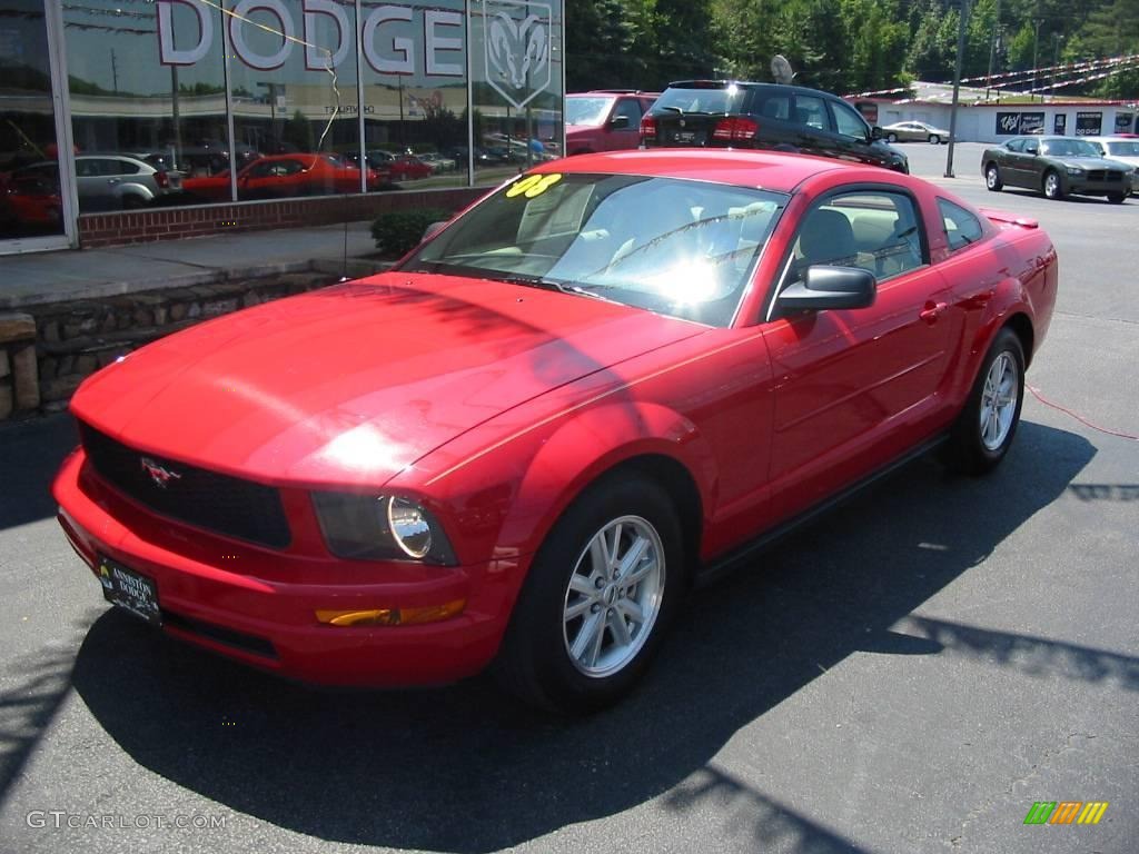 2008 Mustang V6 Deluxe Coupe - Torch Red / Medium Parchment photo #2