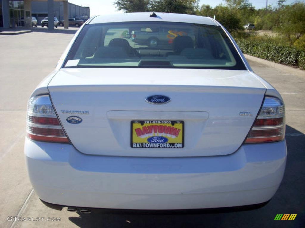 2008 Taurus SEL - Oxford White / Medium Light Stone photo #3