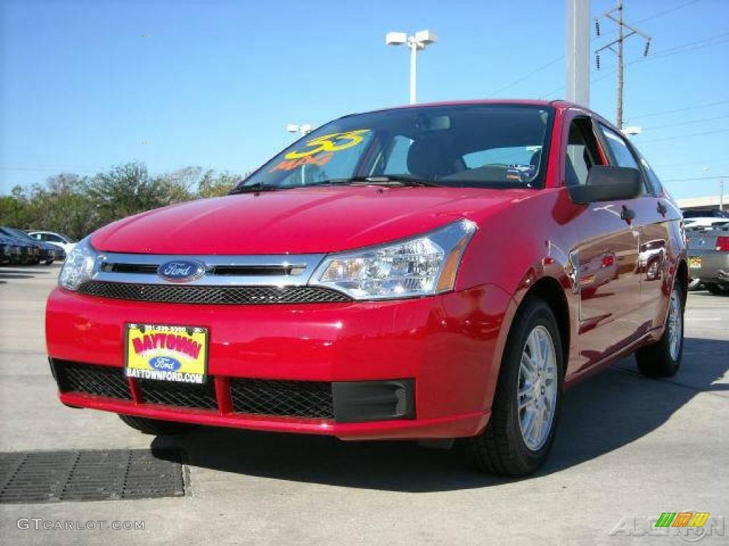 2008 Focus SE Sedan - Vermillion Red / Medium Stone photo #5