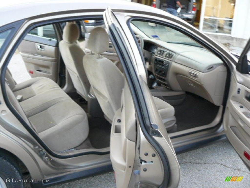 2005 Taurus SE - Arizona Beige Metallic / Medium/Dark Pebble photo #12