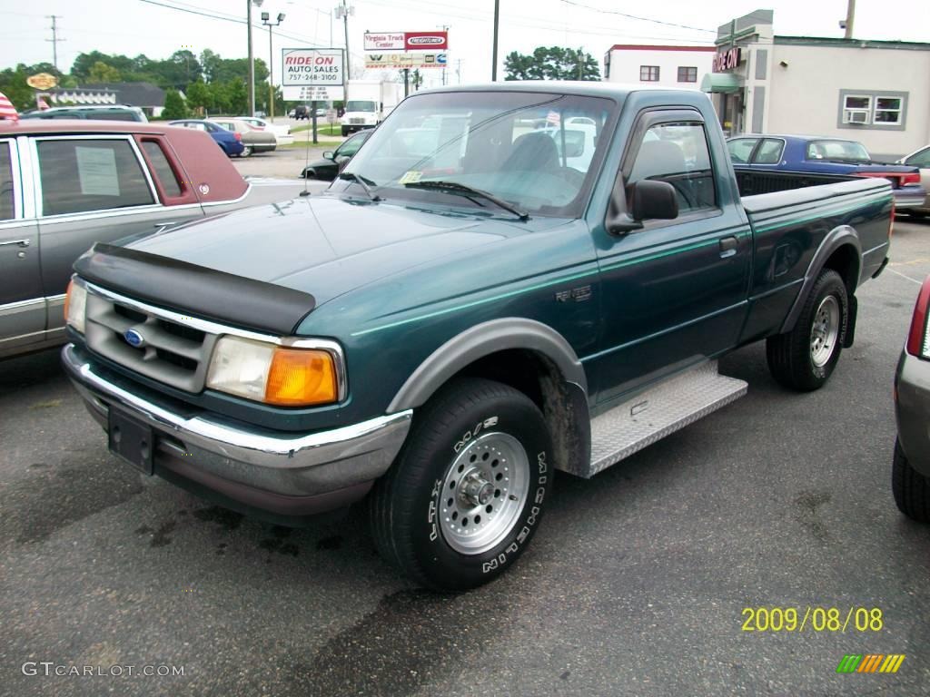 1997 Ranger XLT Regular Cab 4x4 - Medium Willow Green Metallic / Medium Graphite photo #1