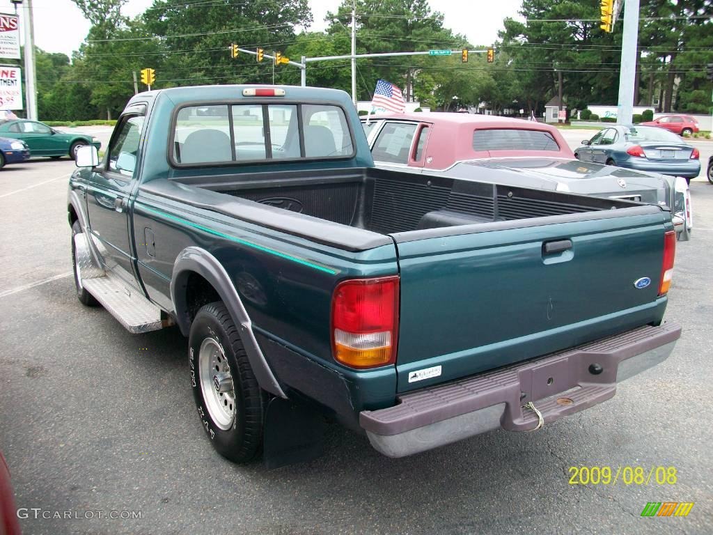 1997 Ranger XLT Regular Cab 4x4 - Medium Willow Green Metallic / Medium Graphite photo #4