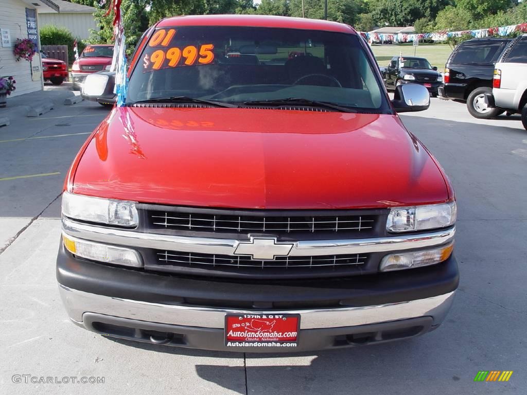 2001 Silverado 1500 LS Extended Cab - Victory Red / Graphite photo #19