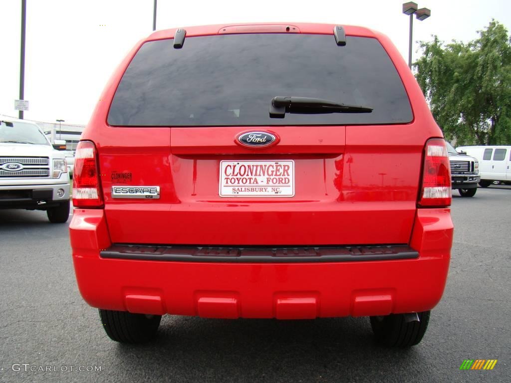 2009 Escape XLT - Torch Red / Charcoal photo #4