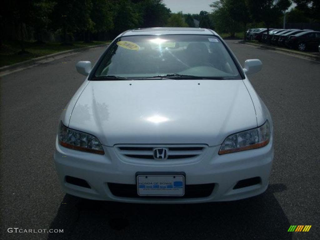 2002 Accord SE Coupe - Taffeta White / Ivory photo #8