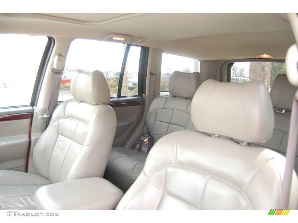 2004 Grand Cherokee Limited - Inferno Red Pearl / Taupe photo #11