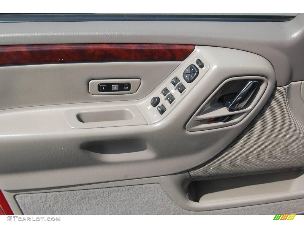 2004 Grand Cherokee Limited - Inferno Red Pearl / Taupe photo #13