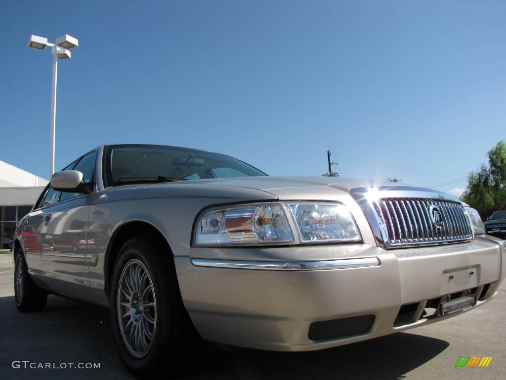 2006 Grand Marquis GS - Smokestone Metallic / Light Camel photo #1