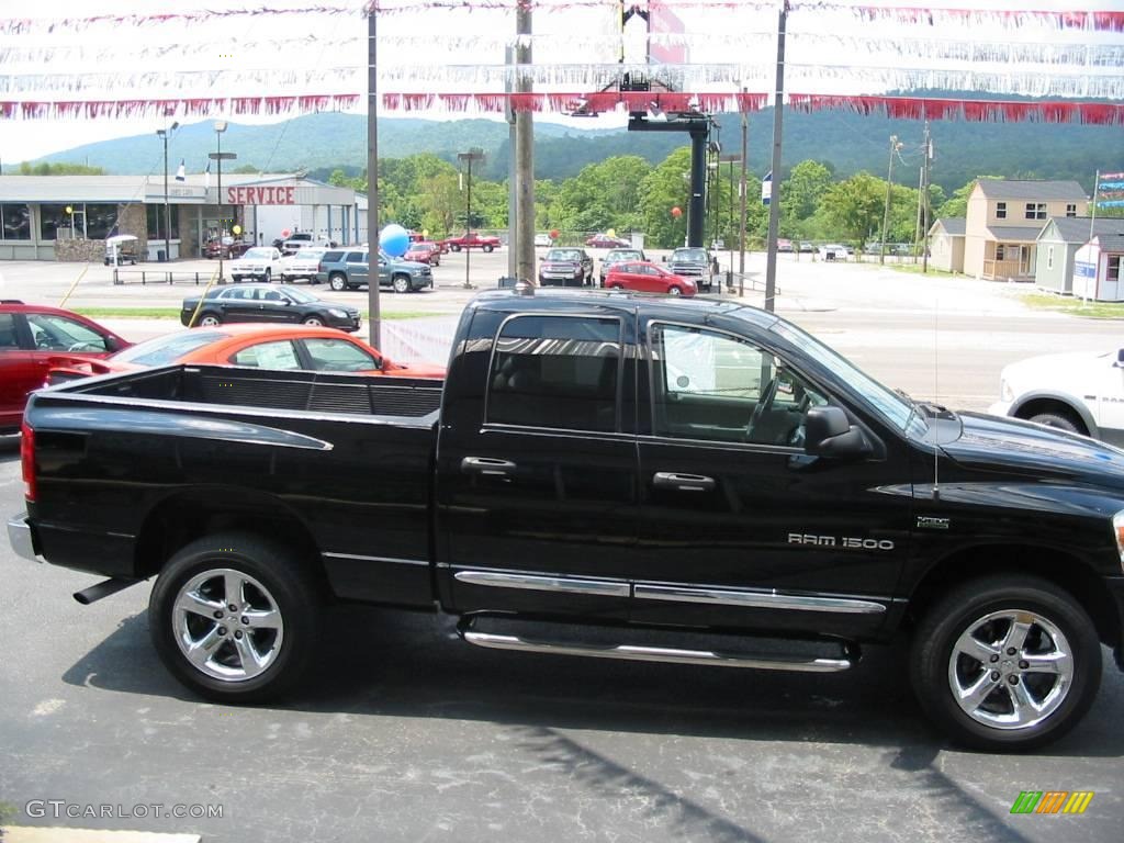 2006 Ram 1500 Laramie Quad Cab 4x4 - Black / Medium Slate Gray photo #5