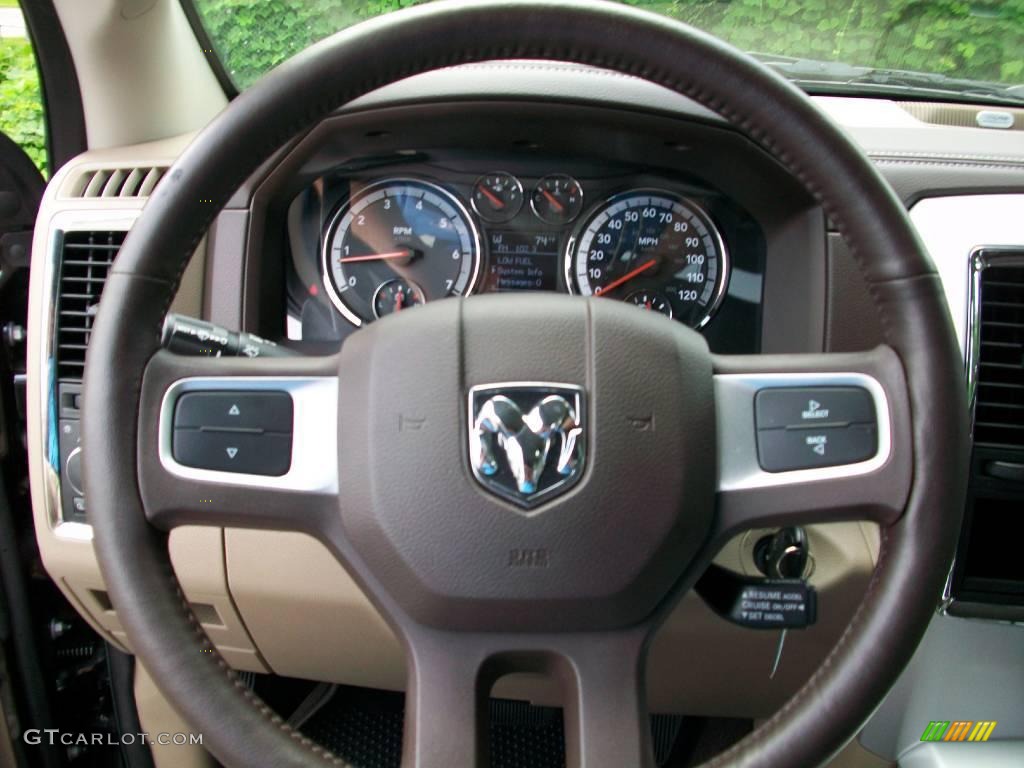 2009 Ram 1500 Laramie Crew Cab - Brilliant Black Crystal Pearl / Light Pebble Beige/Bark Brown photo #15