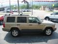 Light Khaki Metallic - Commander 4x4 Photo No. 5