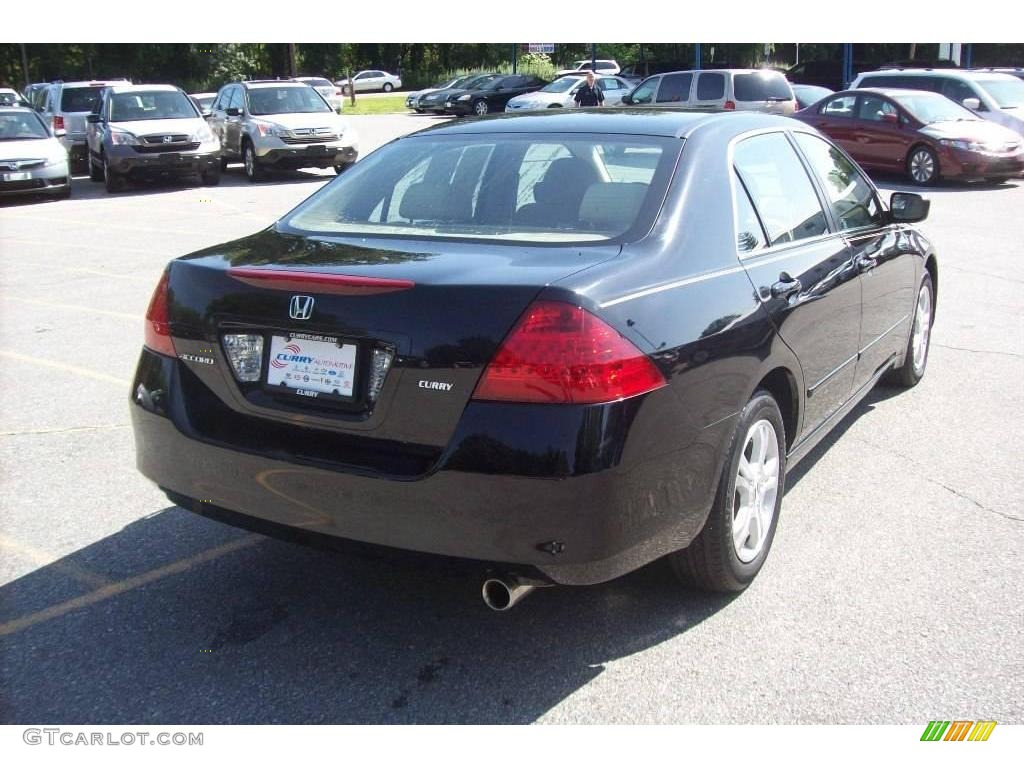 2006 Accord EX Sedan - Nighthawk Black Pearl / Ivory photo #22