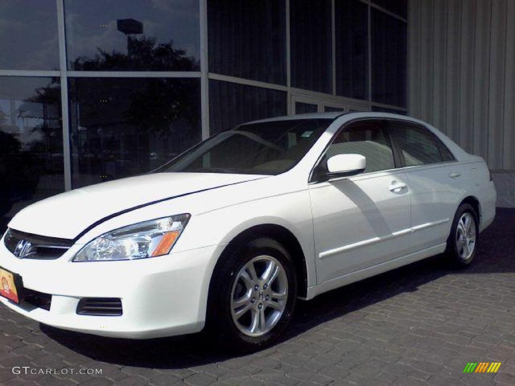 2007 Accord SE Sedan - Taffeta White / Ivory photo #3