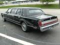 Black - Town Car Limousine Photo No. 2