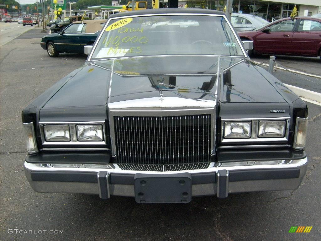 1988 Town Car Limousine - Black / Medium Gray photo #6