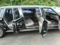 Black - Town Car Limousine Photo No. 15