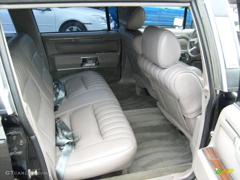 1988 Town Car Limousine - Black / Medium Gray photo #17