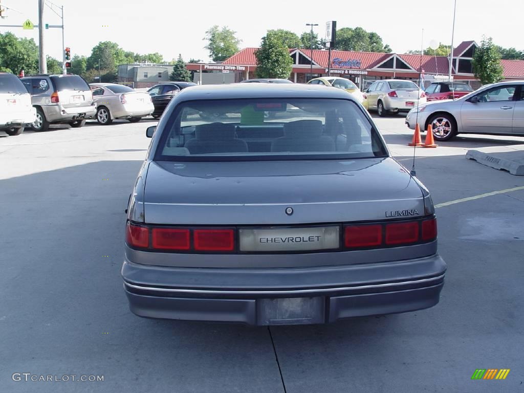 1992 Lumina Sedan - Medium Gray Metallic / Gray photo #4