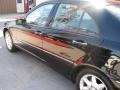 Black - C 320 Sedan Photo No. 3