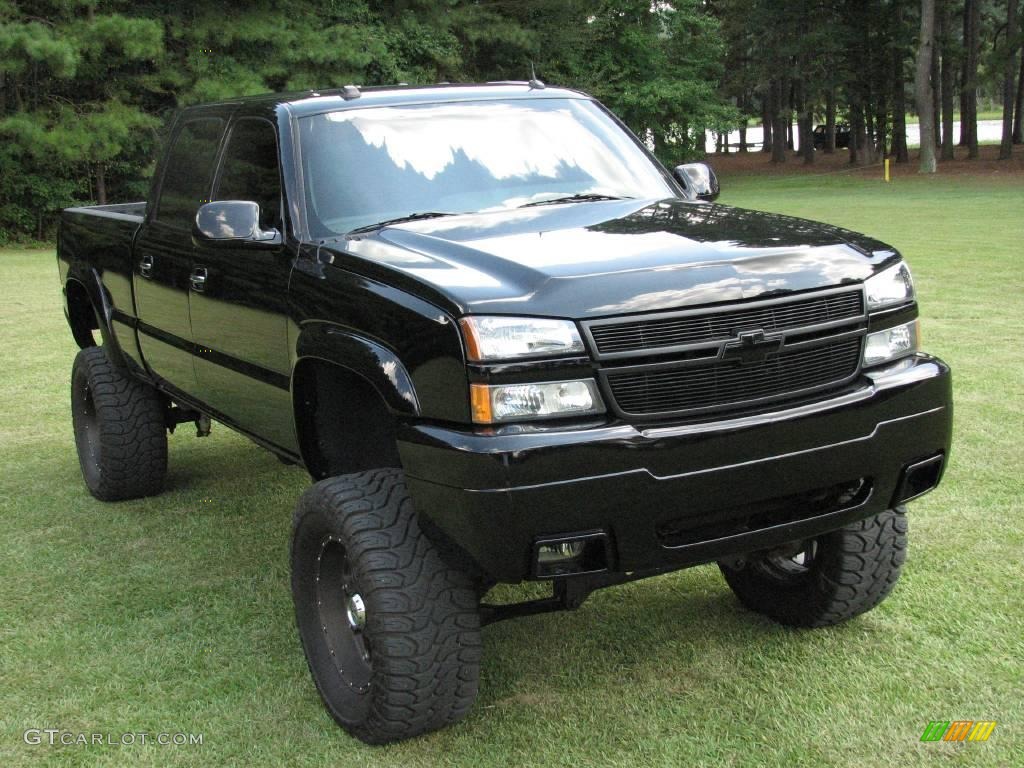 2005 Silverado 2500HD LT Crew Cab 4x4 - Black / Tan photo #4