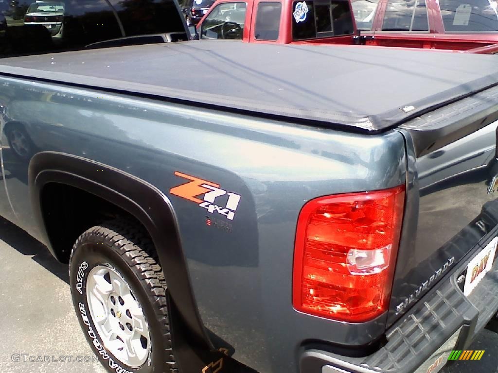 2007 Silverado 1500 LT Extended Cab 4x4 - Blue Granite Metallic / Ebony Black photo #18