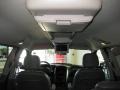 2007 Brilliant Black Crystal Pearl Chrysler Town & Country Touring  photo #8