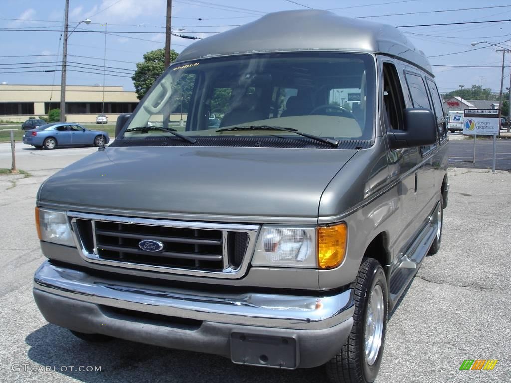 2003 E Series Van E250 Passenger Conversion - Estate Green Metallic / Medium Pebble photo #2