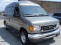 2003 Estate Green Metallic Ford E Series Van E250 Passenger Conversion  photo #4