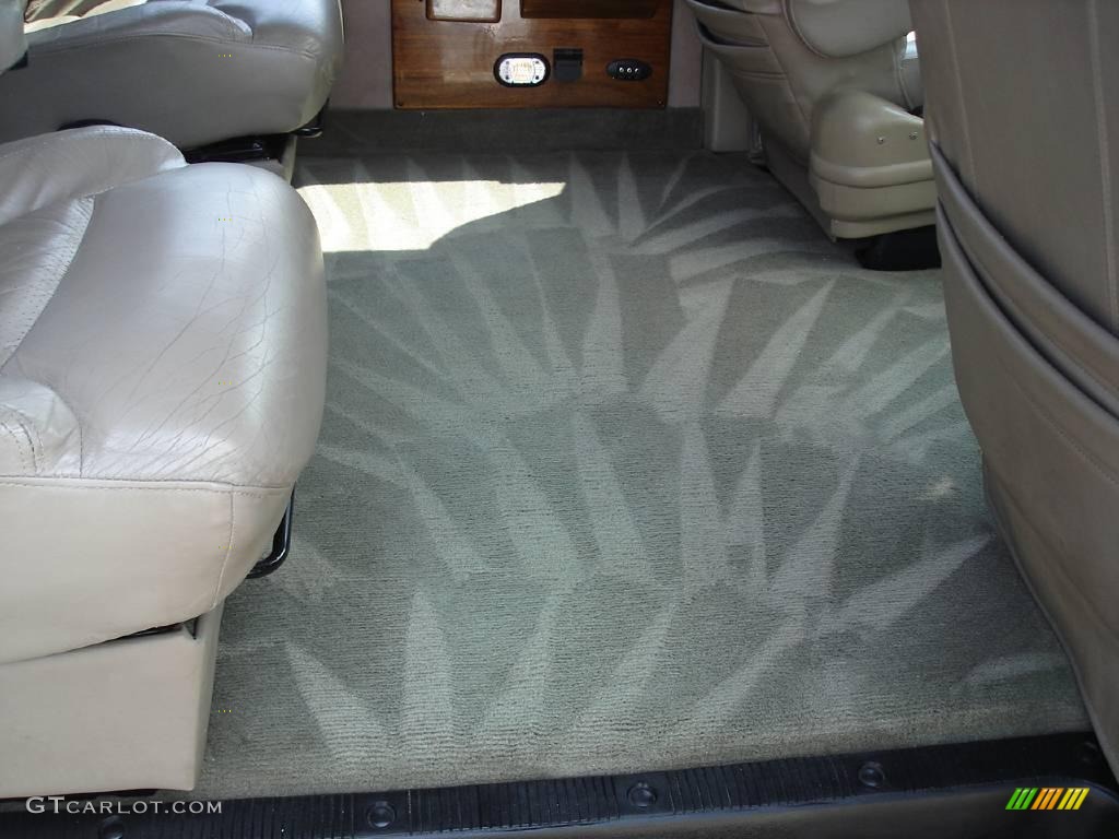 2003 E Series Van E250 Passenger Conversion - Estate Green Metallic / Medium Pebble photo #18
