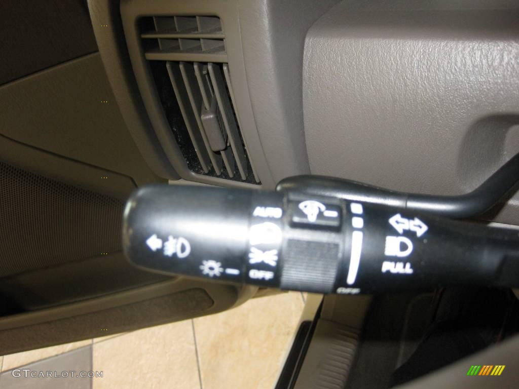 2003 Grand Cherokee Limited - Stone White / Dark Slate Gray photo #27