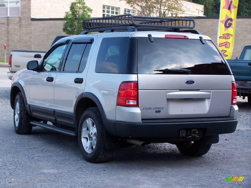 2003 Explorer XLT 4x4 - Silver Birch Metallic / Midnight Gray photo #3