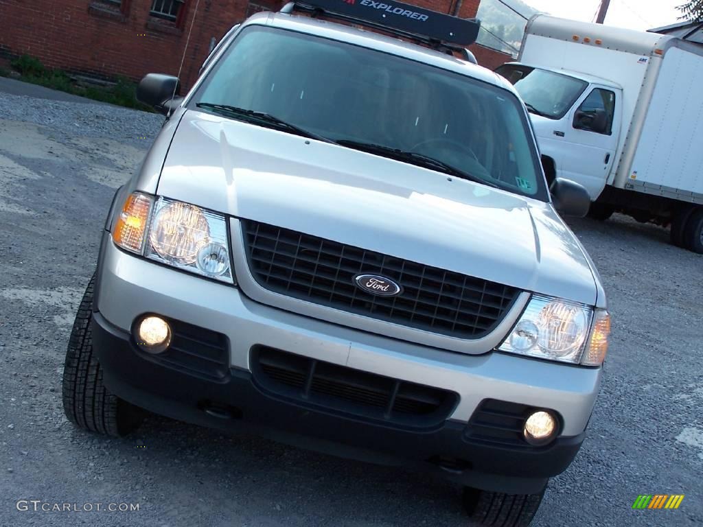 2003 Explorer XLT 4x4 - Silver Birch Metallic / Midnight Gray photo #14