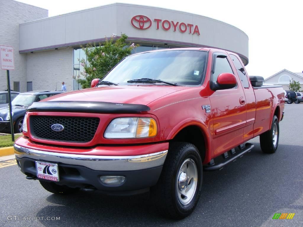 2000 F150 XLT Extended Cab 4x4 - Bright Red / Medium Parchment photo #1