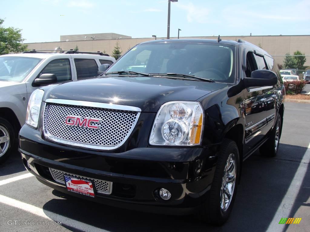 Onyx Black GMC Yukon